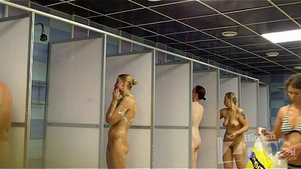 aniytta hot babe bathroom