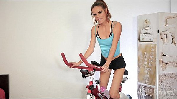 Susana Melo Returns With An Open Ass