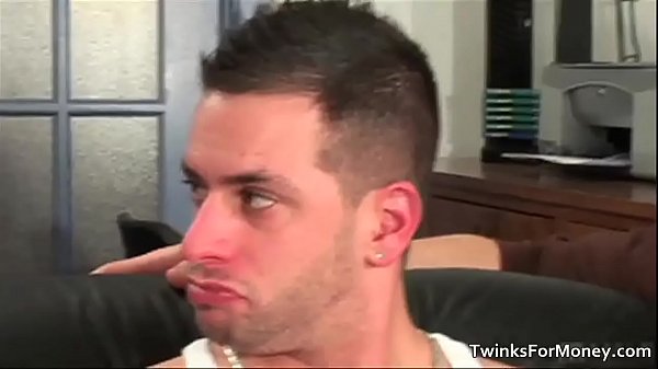 Attractive twink Brad Rioux blows stiff gay boys