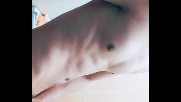 Jovencito masturb&aacute;ndose