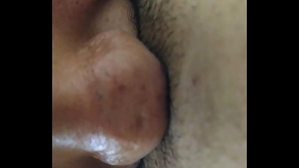 Le hago un oral a una rica ni&ntilde;a