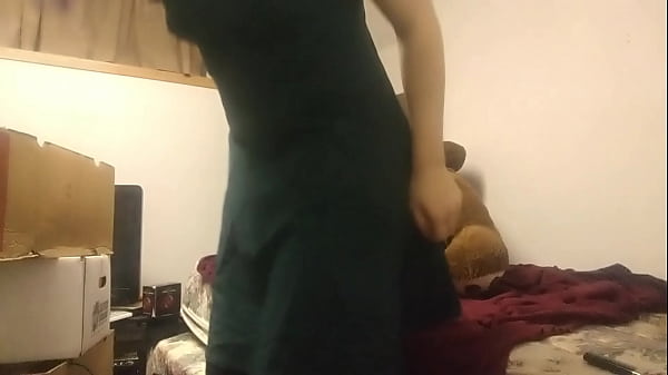 Transgender girl orgasms while reading out loud 