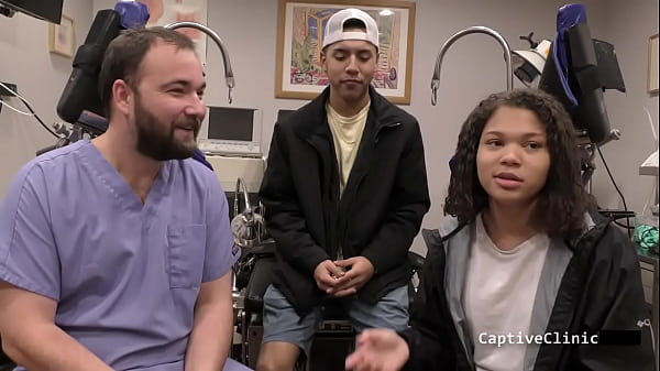 TSAyyyy What Are You Doing To Michelle Anderson?