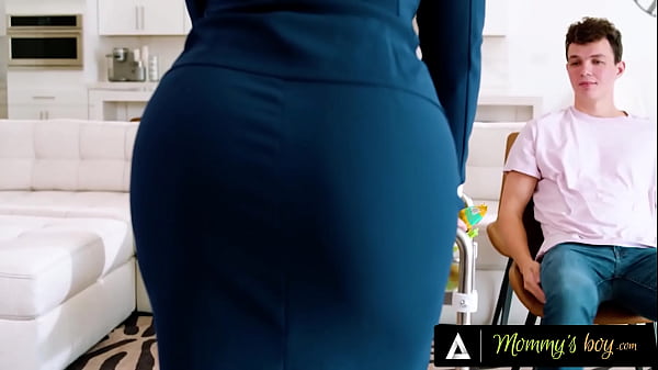 Flight Attendant Sparks Stud&rsquo; Hard Fuck