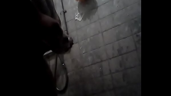 MASTURBANDOME HASTA VENIRME CUANDO ME ESTOY BA&Ntilde;ANDO