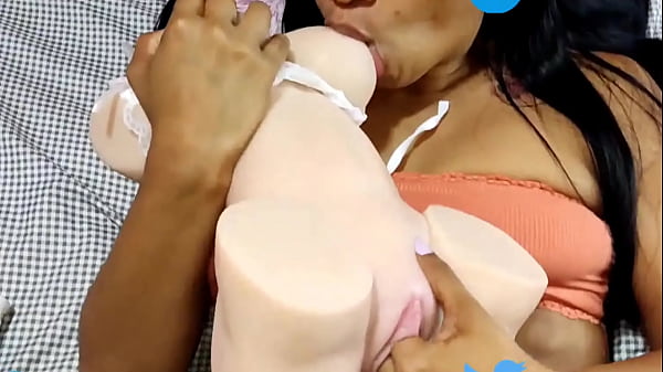 Tantaly mu&ntilde;eca follada.