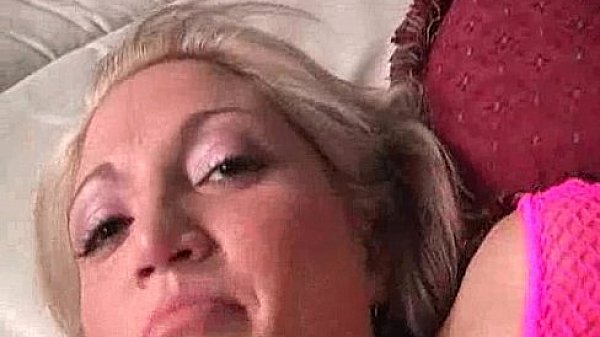 BlackDeepFucking Blonde