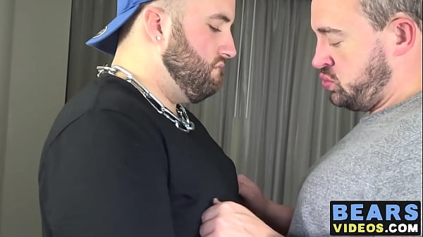 Bear gay fucking hairy muscle stud