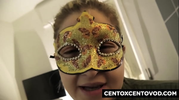 Alex Magni e Mauro Poker scopano la teen tettona Selvaggia Segato di Cremona  