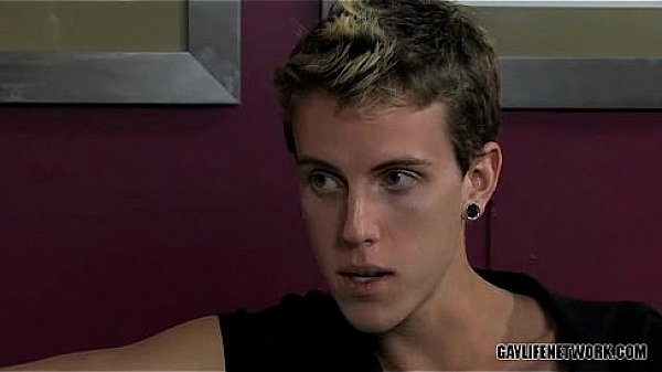 Dustin Revees fucks Vince Faulkner 