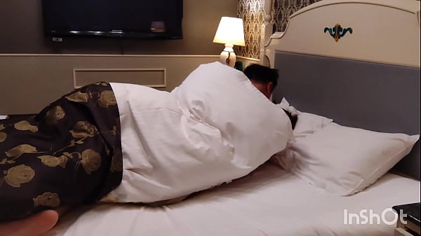 素人五十路カップルの生々しいセックス