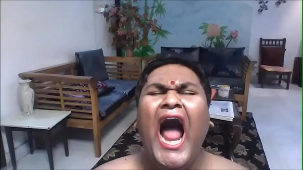 shemale slut fucking her ass with dildo 