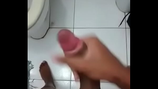 Novinho safado se exibindo. 