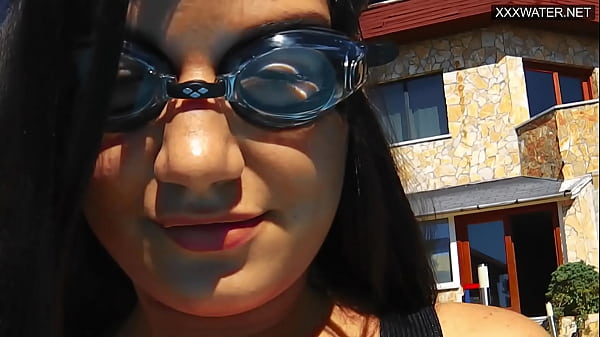 Hands in panties and rubbing in the swimming pool