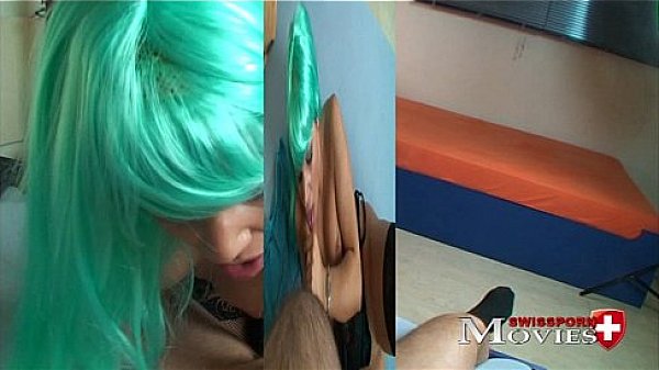 Hot Sperm-Teeny needs a hot meal. The little bitch orderet by phone the sperm courier...