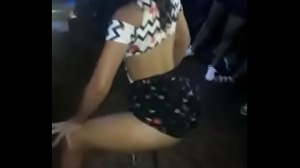 Mira esta chica lo hace bien rico  