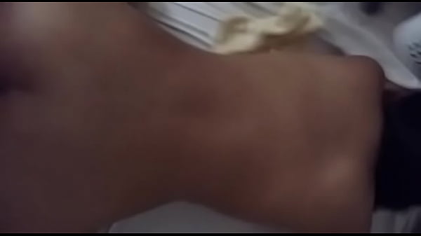 morena de 18 en doggystyle gimiendo