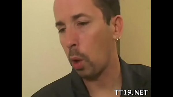 Raunchy blonde hottie Jessie Stevens gets seduced and fucked  