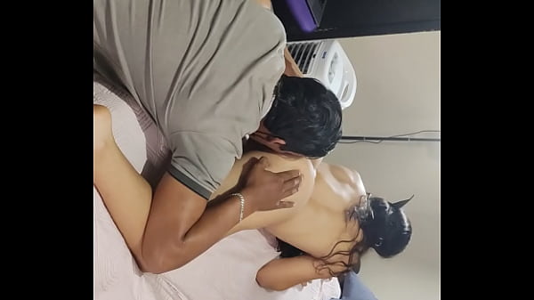 en una transmisi&oacute;n en vivo para mis seguidores viene un single a soltar su leche sobre mi