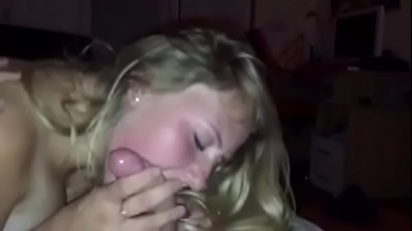 My young Czech girlfriend suck my dick