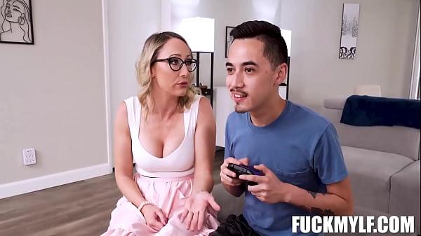 Best Deal Ever Get a Degree, Get My Pussy  