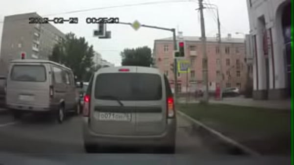 Accidentes varios en pocos segundos. Incre&iacute;ble Video (1)