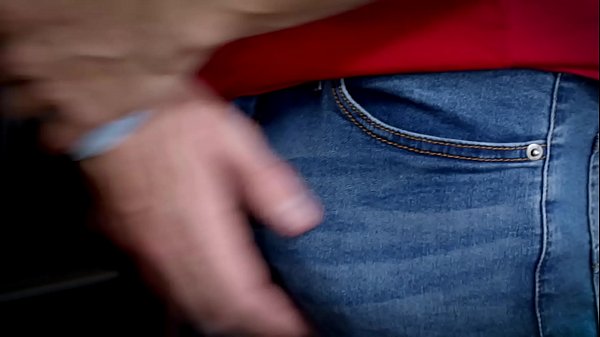 Xavier Cole Goes On A Scavenger Hunt For Raw Dick 