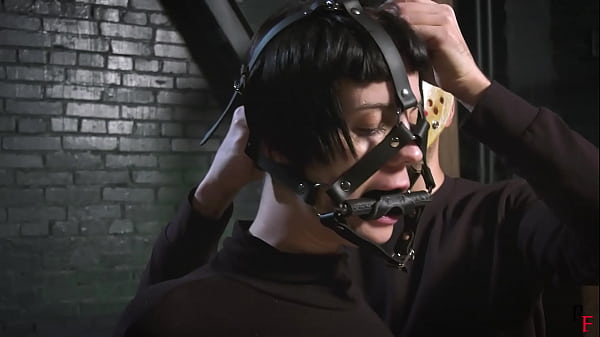 Bondage session with Vesna - Red ropes, strappado, hogtie