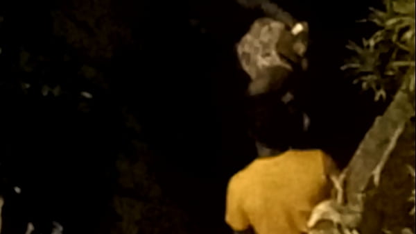 Foda no beco da favela.