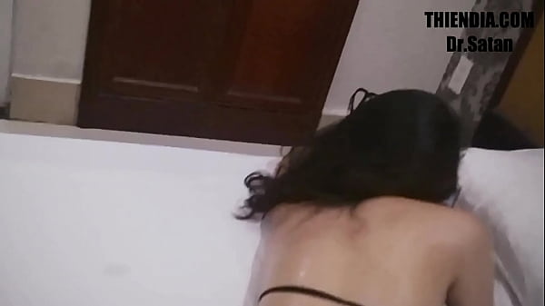 M&oacute;c lồn em người y&ecirc;u trong rạp chiếu phim