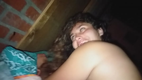 Dandole bien duro a una putita,  le gusta que se lo meta duro