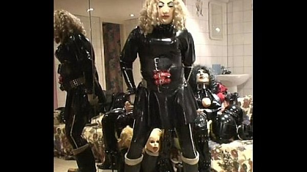 Roxina2007LatexSuitGurlAndPump080207XL.MPG