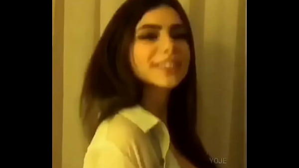 Ela ficou louca ao ver o m&eacute;nage entre os sigilosos 