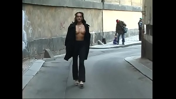 Slutty chick with great ass gets picked up and has all holes pumping