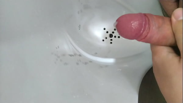 fat bear jerk in public  