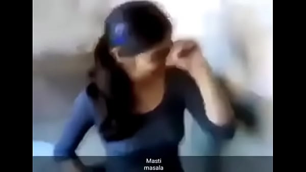 Hot Desi girl removing..