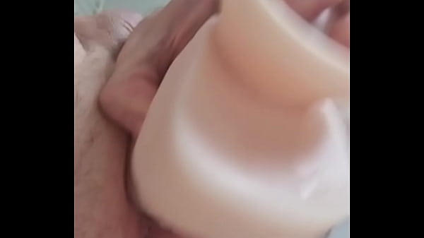 Dildo pumping and vege  