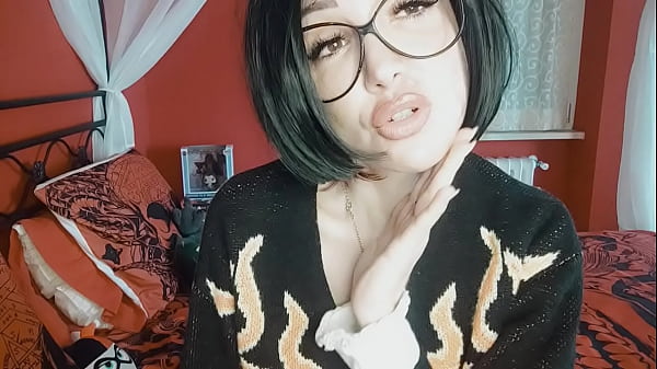 the giantess uses you in place of her missing tooth