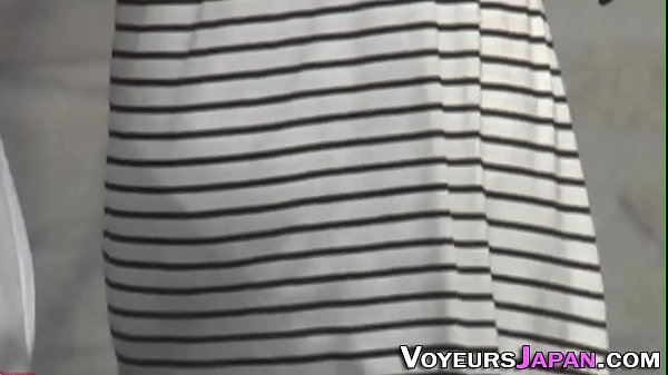 Asian beauty masturbates