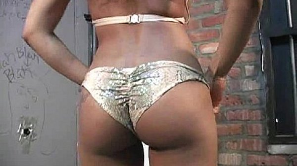 Glory gloryhole Black women sucking her first white dick 5