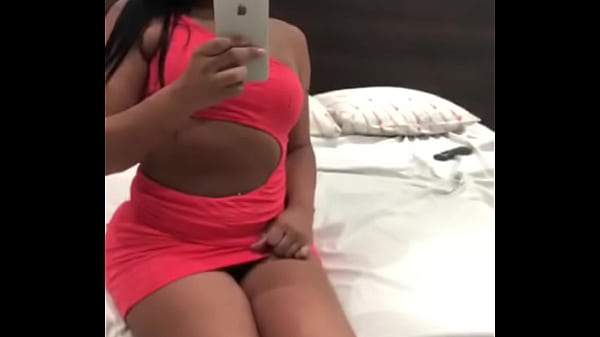 OIE, SOU ARIADNA CUNHA, TO TE ESPERANDO AQUI EM SAMPA...