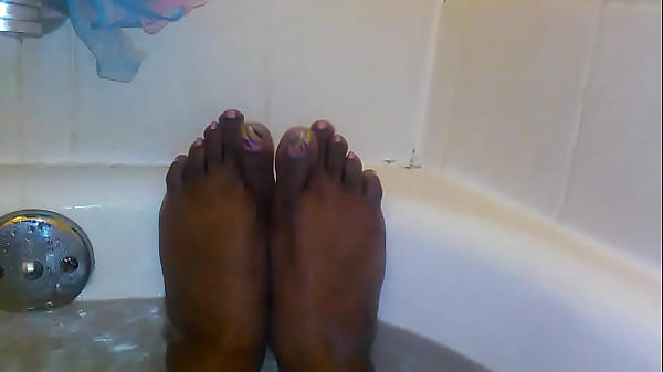 hot and wet pretty feet