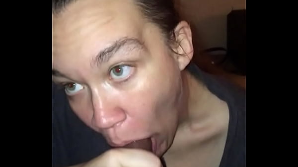 White bitch sucking my dick then cleaning that nut up proper