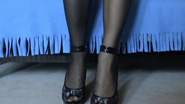 Jerk off lesson lady suzanne  