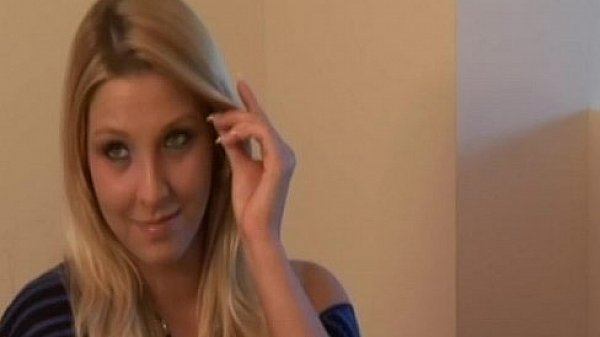 Real 18yo amateur creampied in shavedpussy