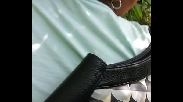 Old thot fucked outside 