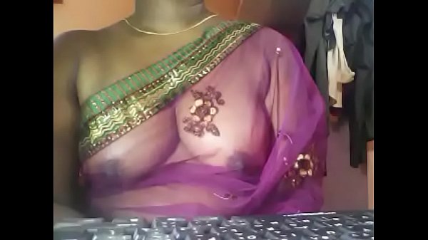 Indian aunty showed tits on chat