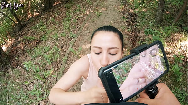 Vlog ends with risky quickie blowjob in public park