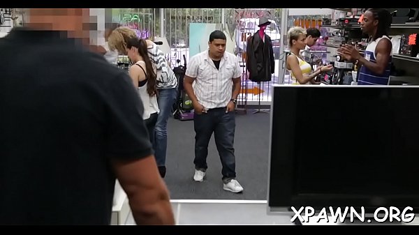 Sex in shop with big dong