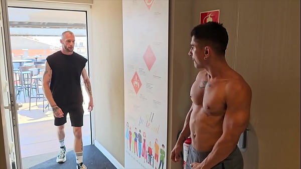 Teaser | A raw hot"hell summer  